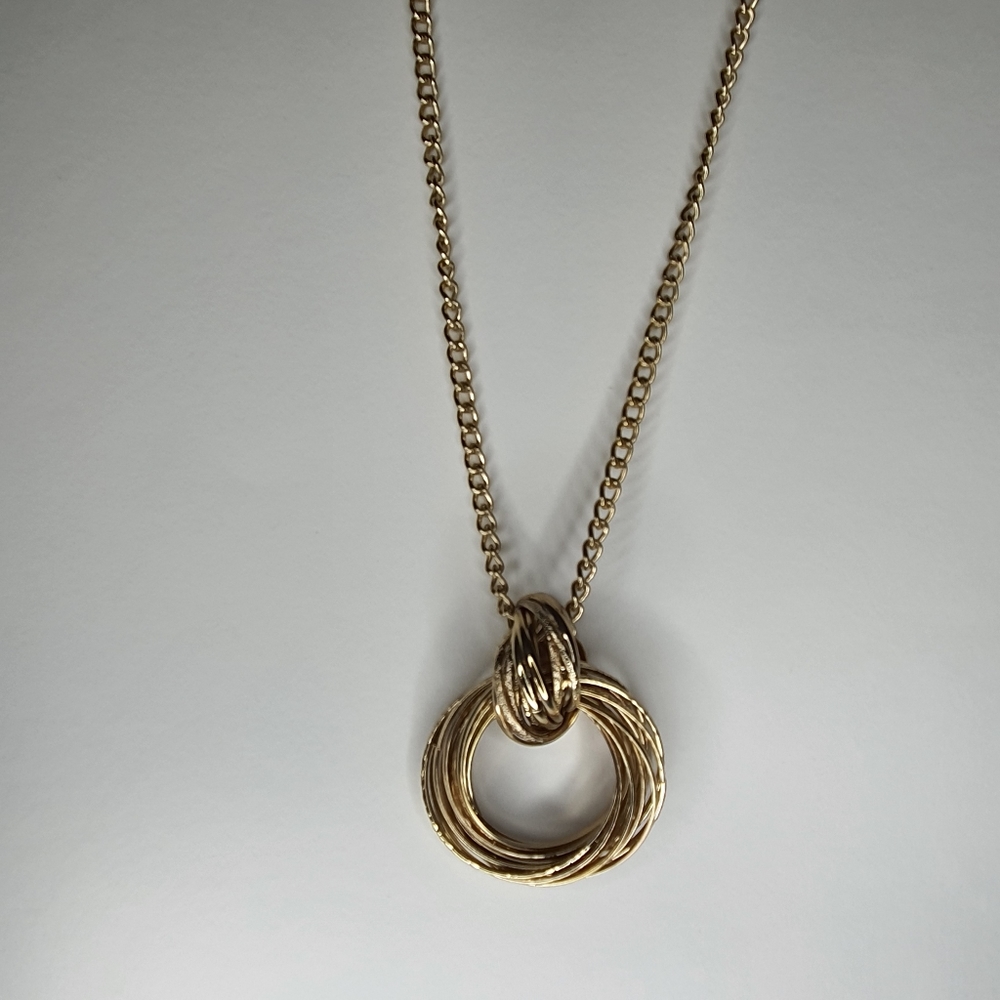 Fashion jewelry brass tone necklace